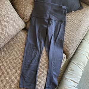 Black plain lululemon leggings